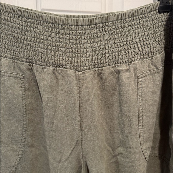 Pilcro Olive Wide Leg Pants - Picture 5 of 12